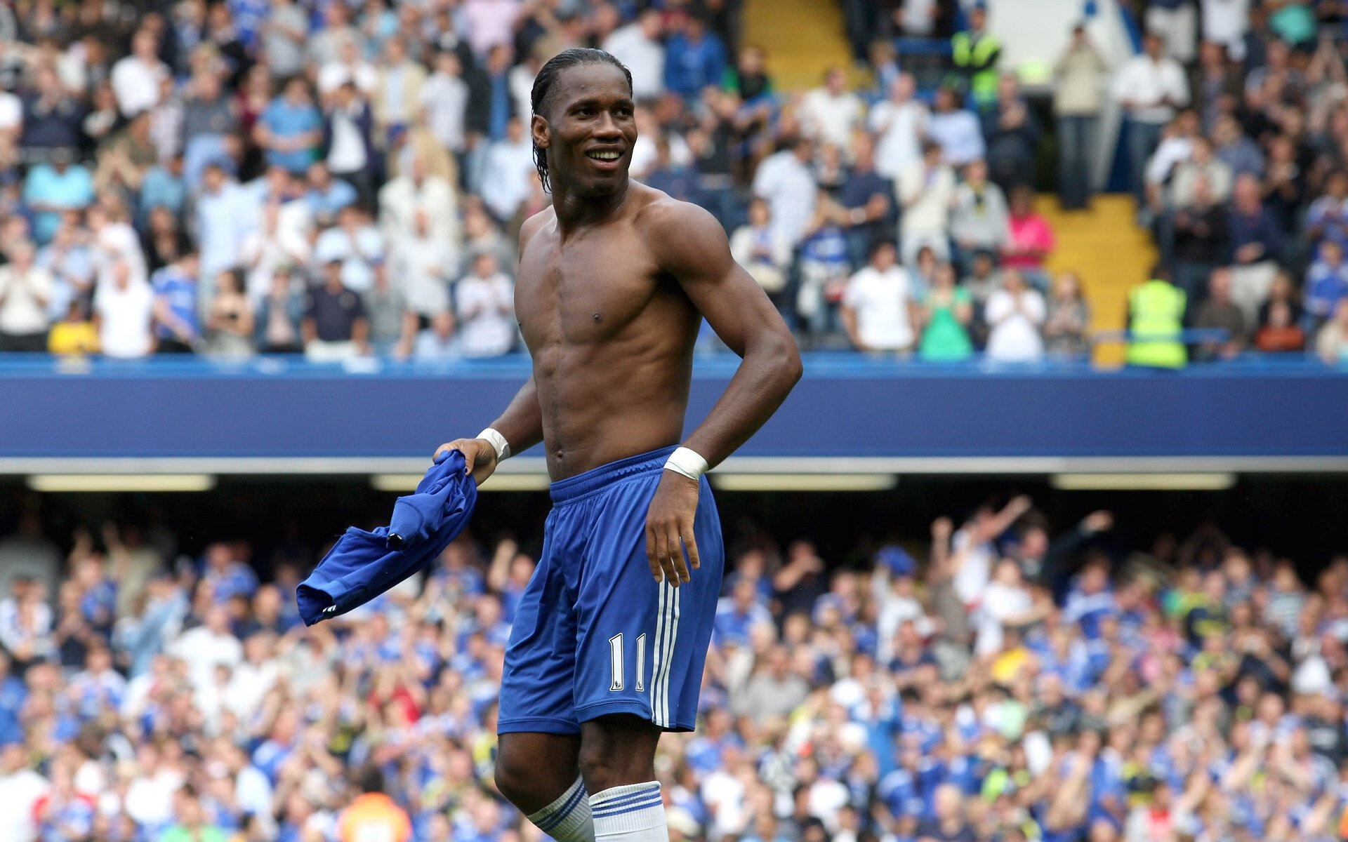 _云端运动体验:虚拟环境中的极限运动_,云端训练模型